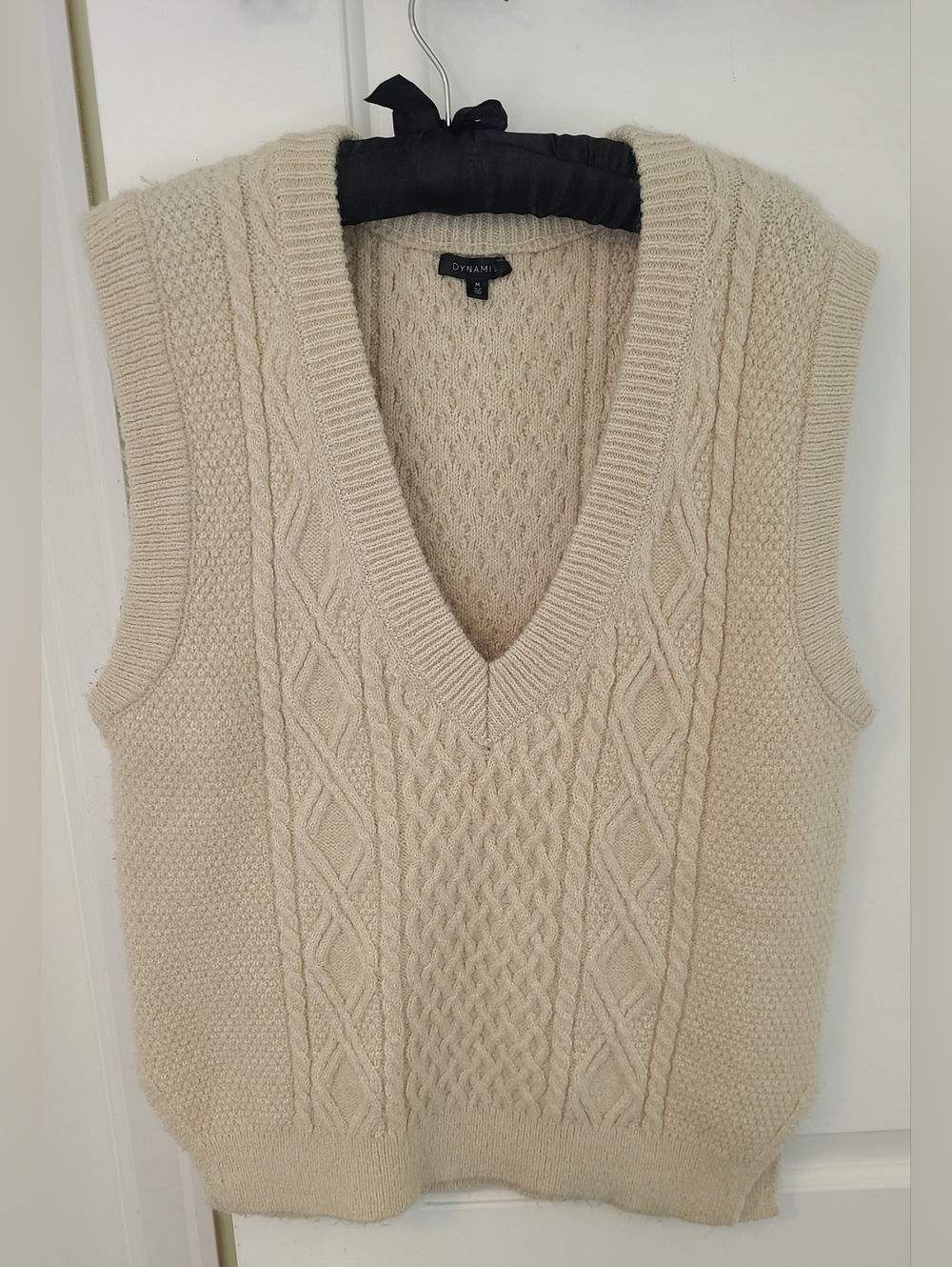 Dynamite Beige Cable Knit V-Neck Sweater Vest Size M